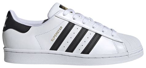 foot locker adidas superstar.